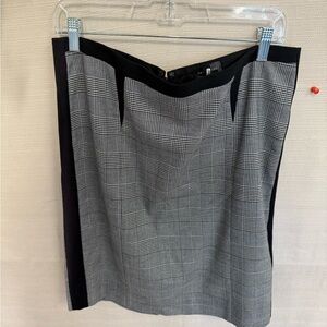 The Limited Black and Gray Pencil Skirt